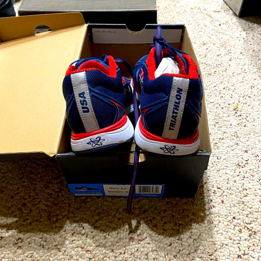 Newton Fate 5 Running Shoe. USAT branded. Unisex sizing. Women 10, Men 8.5.